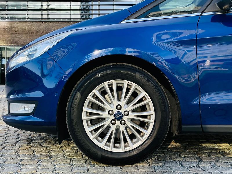 Ford Galaxy 2.0TDCi MANUÁL 7MÍST 1.MAJITEL - fotka 53 z 55