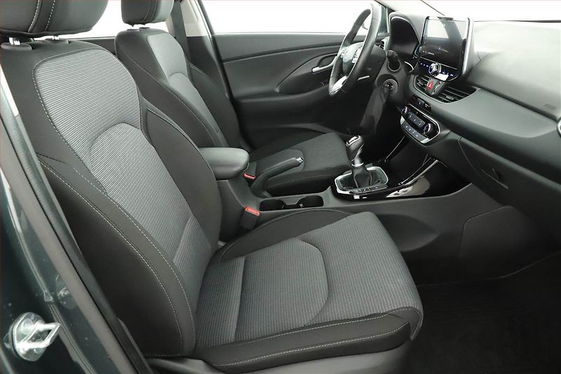 Hyundai i30 (2024) Family Smart 1.5 DPI, Navi - fotka 7 z 20