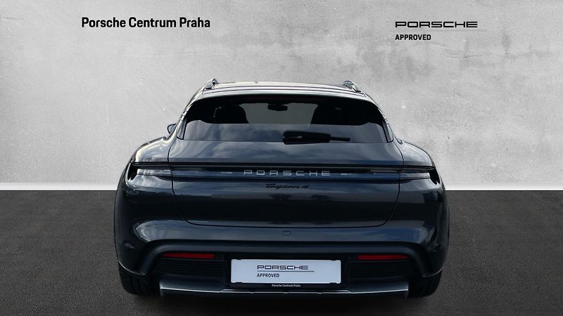 Porsche Taycan 4 Cross Turismo - fotka 7 z 30