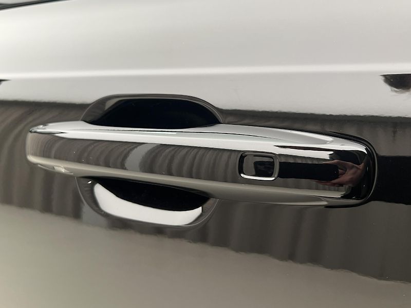 Volvo XC90 (2026) B5 AWD BLACK EDITION PLUS - fotka 18 z 49