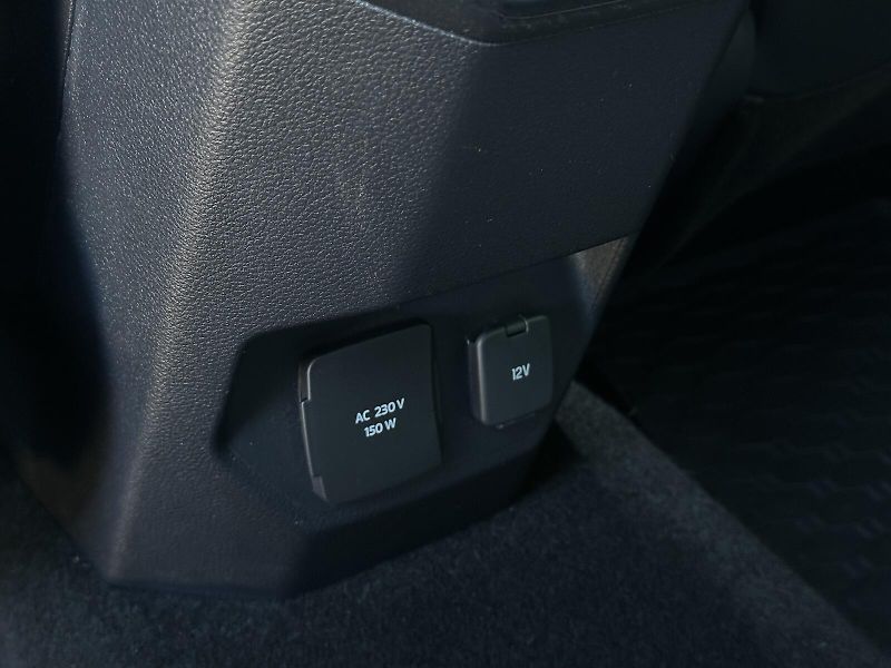 Volkswagen Amarok 3.0TDi V6 4x4 10AT Aventura 24 - fotka 42 z 45