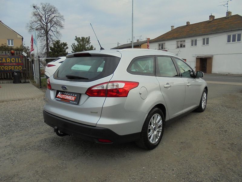 Ford Focus (2013) 1.0 EcoBoost-74kW-ALU-SUPER - fotka 7 z 11