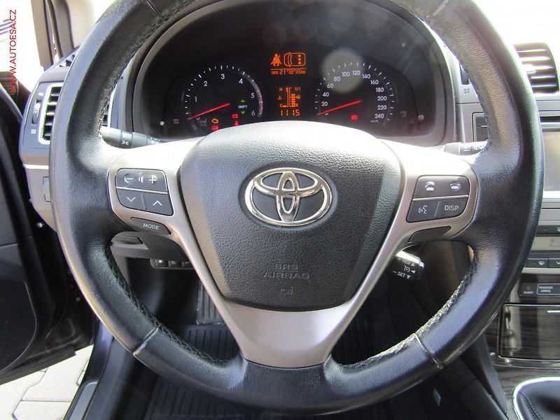 Toyota Avensis (2013) 2.0 D4-D, 1.maj,ČR, Navi - fotka 16 z 21