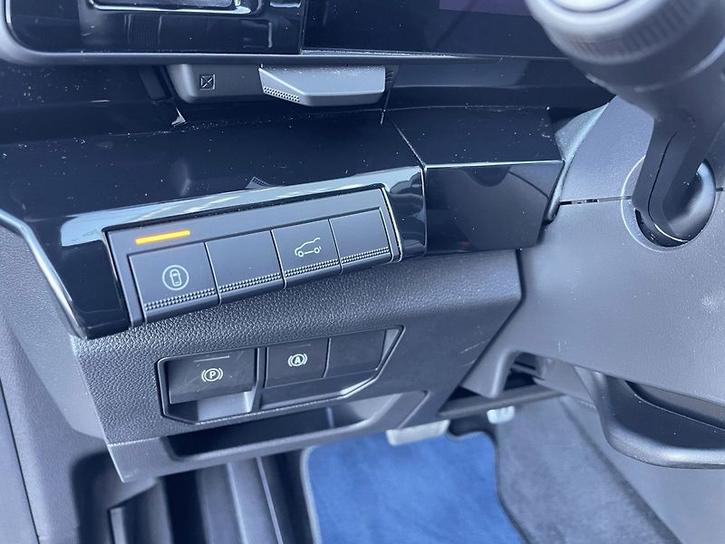 Renault Rafale (2025) esprit Alpine E-Tech full hybr - fotka 17 z 19