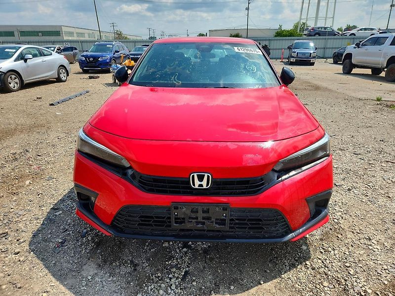 Honda Civic (2020) Auto na cestě - fotka 5 z 12