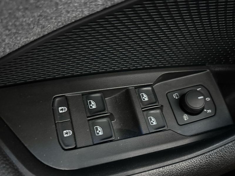 Škoda Octavia Top Selection DSG - fotka 21 z 29
