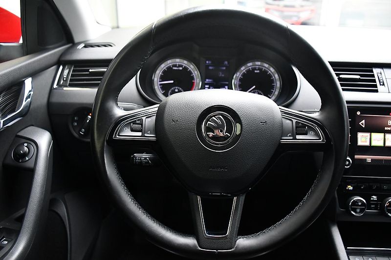 Škoda Octavia 1.6TDi STYLE ACC ČR - fotka 22 z 37