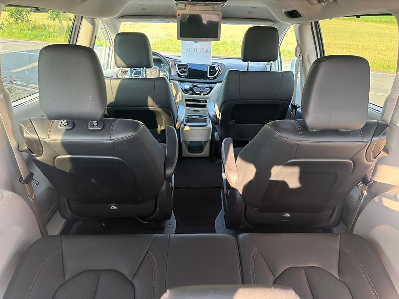 Chrysler Pacifica (2019)  3,6 L DVD Hybrid Plug In 2019 - fotka 8 z 20