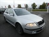 Škoda Octavia 1,6 FSi 85kW závěs, 2x kola - náhled 1