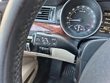 Škoda Superb (2010) Elegance 2.0 TDI 103kW Combi - náhled 15