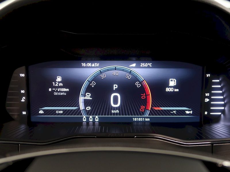 Škoda Superb (2022) STYLE 2.0TSI 140KW - fotka 19 z 39