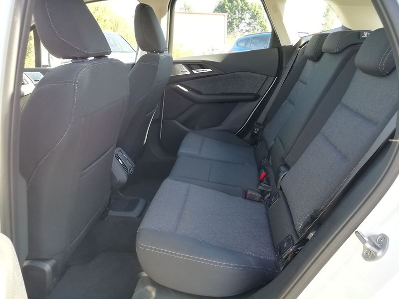 BMW Řada 2 218i 100 kW Active Tourer - fotka 6 z 19