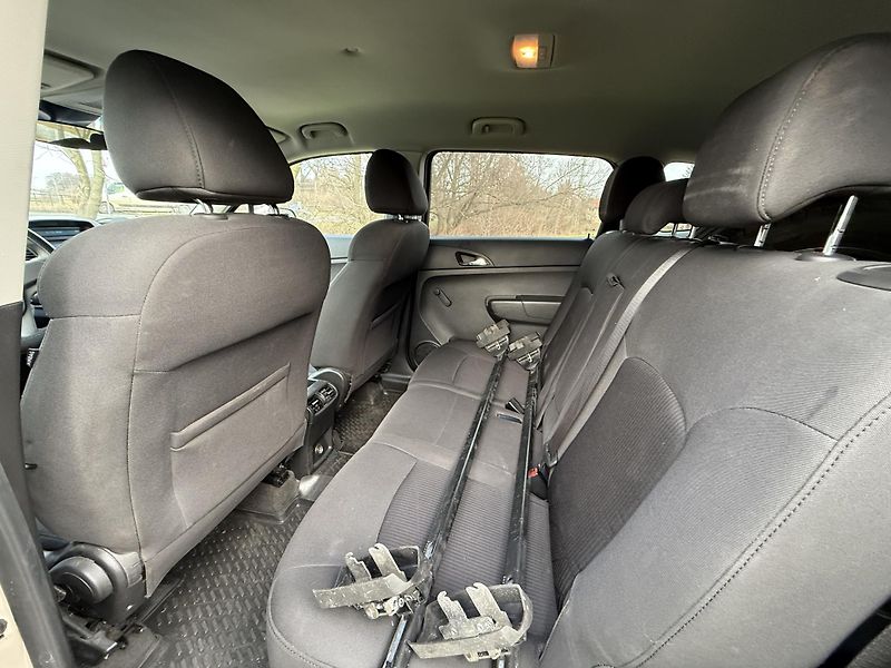 Chevrolet Orlando (2012) 2.0 CRD 96kw - 7 míst/nová STK - fotka 10 z 15
