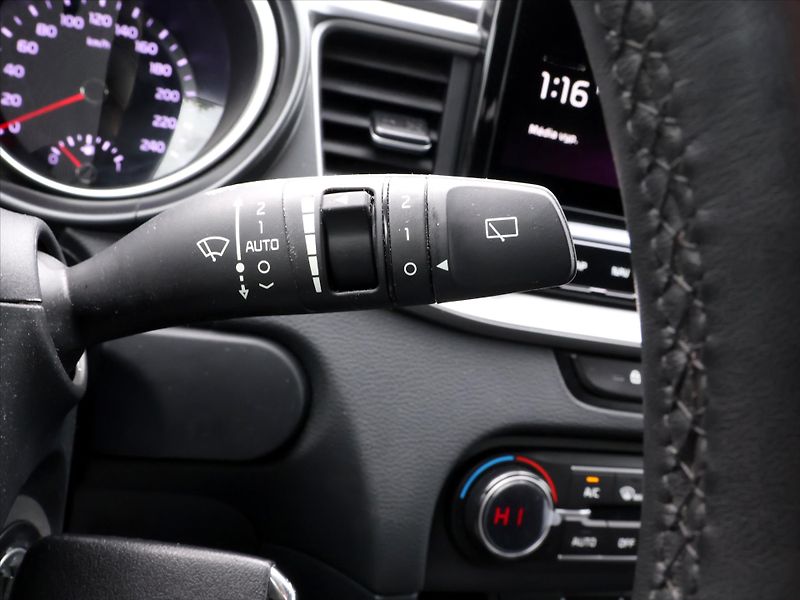 Kia Ceed 1,5 T-GDI 117kW DCT TOP DPH CZ - fotka 18 z 29