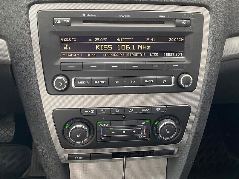 Škoda Octavia 1.9 TDI Combi - fotka 11 z 15