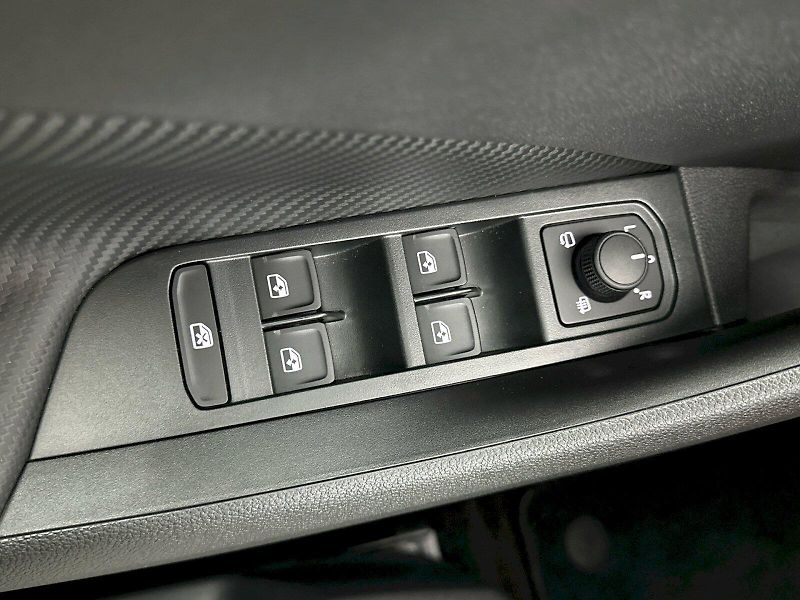Škoda Kamiq (2025) DSG 1.0TSI 85kW Monte Carlo - fotka 27 z 32