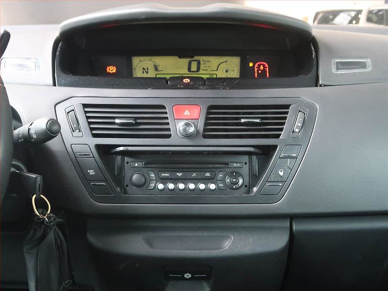 Citroën C4 Picasso (2011) 1.6 HDi, Automat, 7 míst - fotka 12 z 19