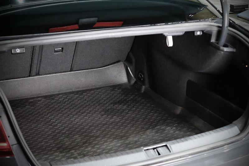Volkswagen Passat B8 Facelift 1.5 TSI 110 kW DSG - fotka 35 z 36