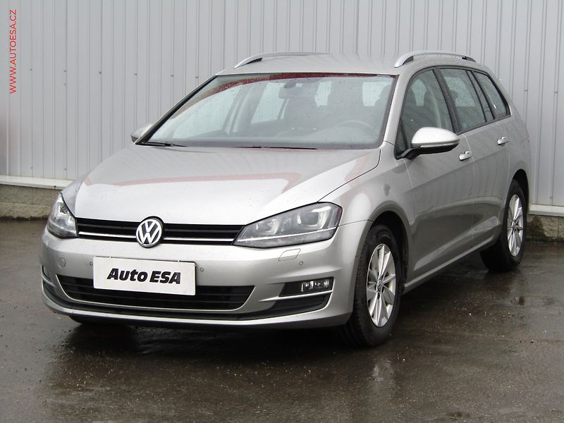 Volkswagen Golf (2015) 1.6TDi, ČR, Comfortline - fotka 3 z 16