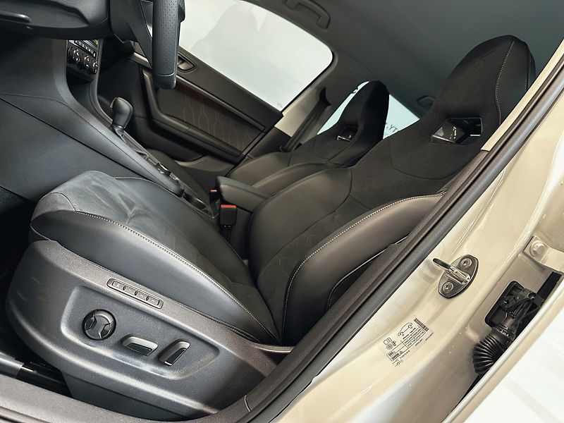 Cupra Ateca (2026) 1.5 TSI 150k DSG - fotka 11 z 21