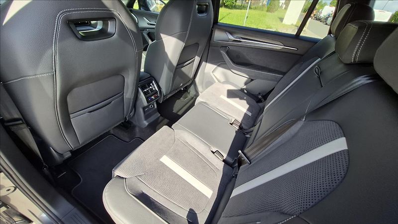 Škoda Kodiaq 2,0 TDI Sportline 4x4 DSG ČR - fotka 21 z 30