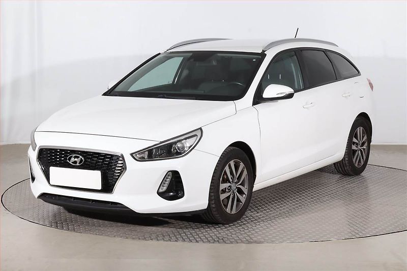 Hyundai i30 (2018) 1.6 CRDi, Serv.kniha, Tempomat - fotka 2 z 18