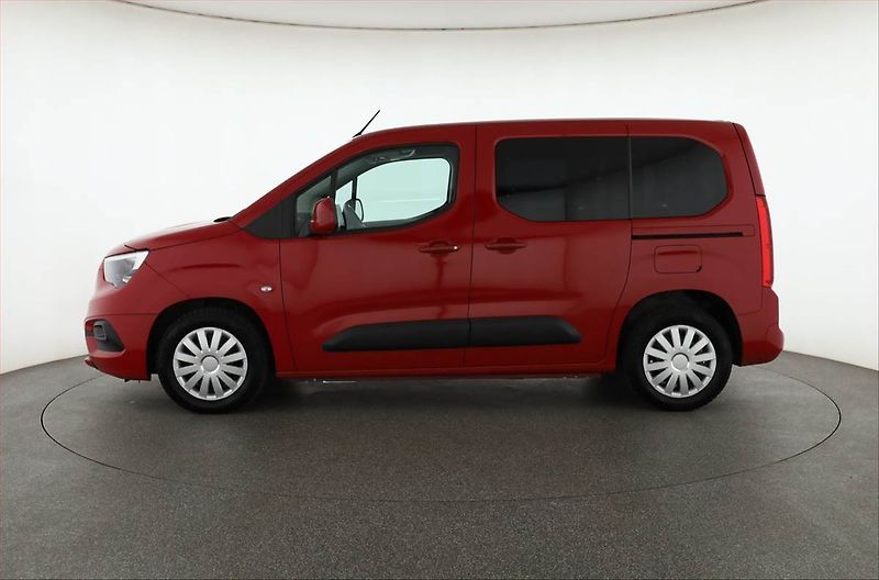 Opel Combo (2019) Enjoy 1.2 Turbo, 5Míst, ČR - fotka 3 z 12