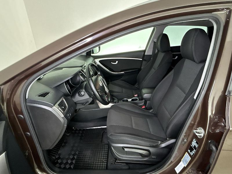 Hyundai i30 Trikolor - fotka 7 z 25