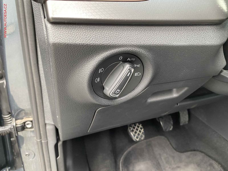 Škoda Scala (2021) 1.0 TSi, ČR, Style, LED - fotka 16 z 18