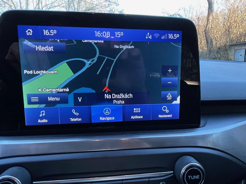 Ford Focus (2021) 1.0 EcoBoost mHEV Titanium - fotka 19 z 36
