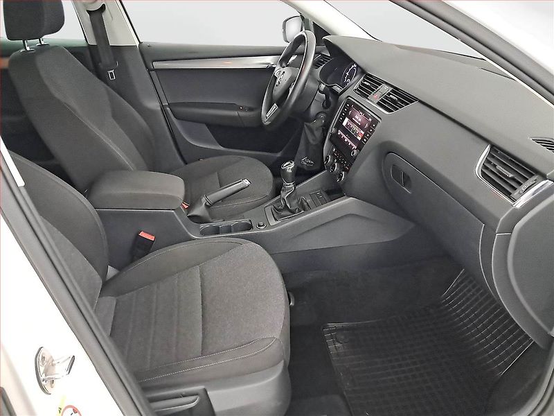 Škoda Octavia (2020) Ambition Plus 1.6 TDI - fotka 9 z 19
