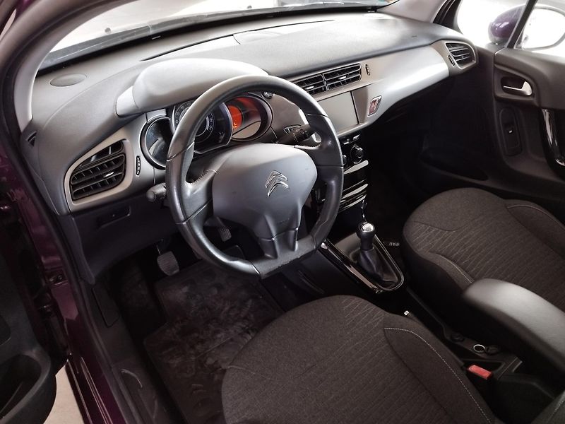 Citroën C3 (2016) 1,2I,60KW,KLIMA,LED,SERVISKA - fotka 17 z 26