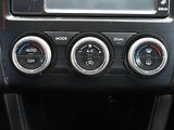 Subaru XV (2015) 2.0 i 4x4, Klima - náhled 13