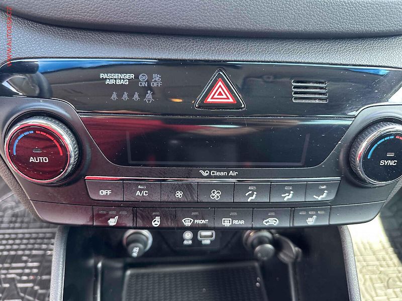 Hyundai Tucson (2015) 2.0 CRDi, 2.maj,ČR - fotka 14 z 19