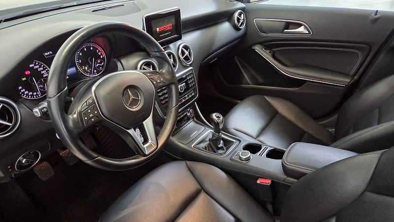Mercedes-Benz Třídy A - fotka 5 z 6