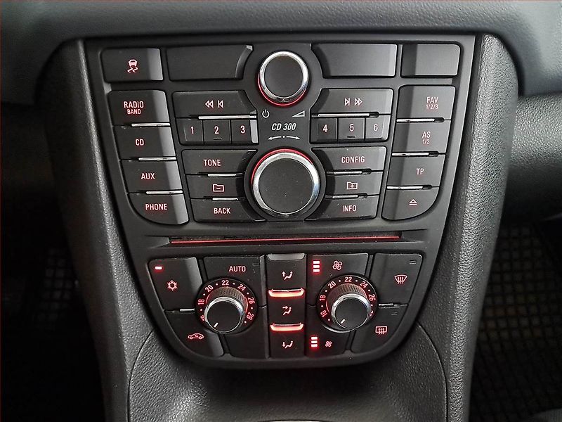 Opel Meriva (2013) 1.4 Turbo, Tempomat - fotka 12 z 17