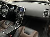 Volvo XC60 D5 AWD SUMMUM AUT CZ - náhled 19