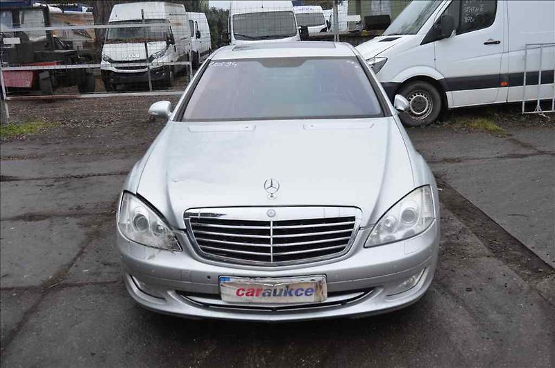 Mercedes-Benz Ostatní (2009) S 420 CDI AT - fotka 2 z 23