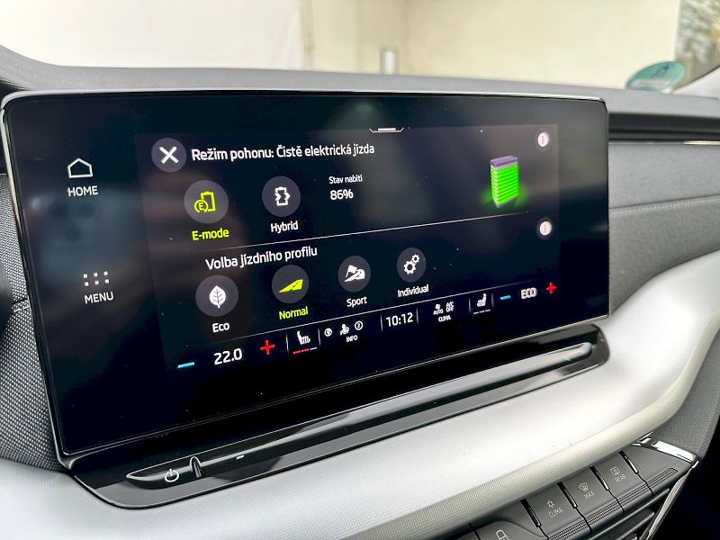 Škoda Octavia (2022) Combi iV 1.5 Tsi DSG Style - fotka 19 z 25