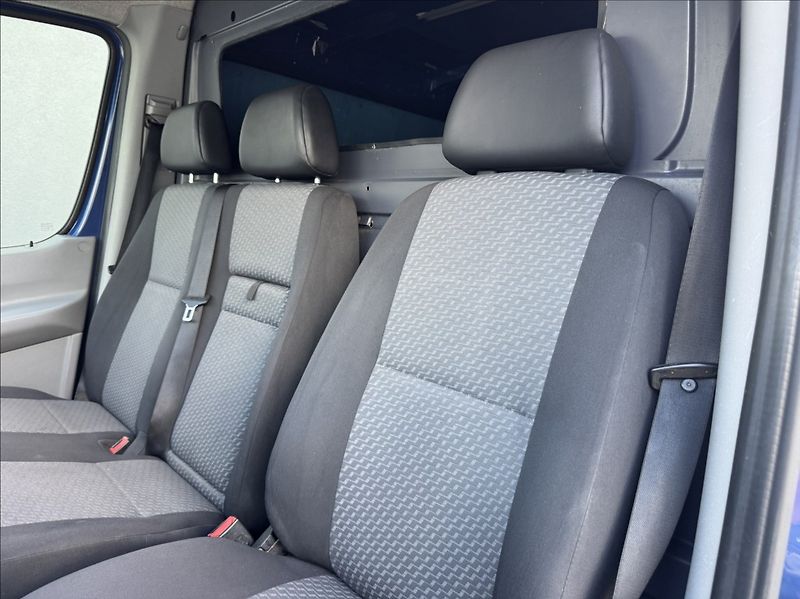 Volkswagen Crafter 2,0 TDI 100kW L2H1 tažné - fotka 27 z 50
