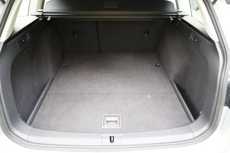 Volkswagen Golf - fotka 26 z 26