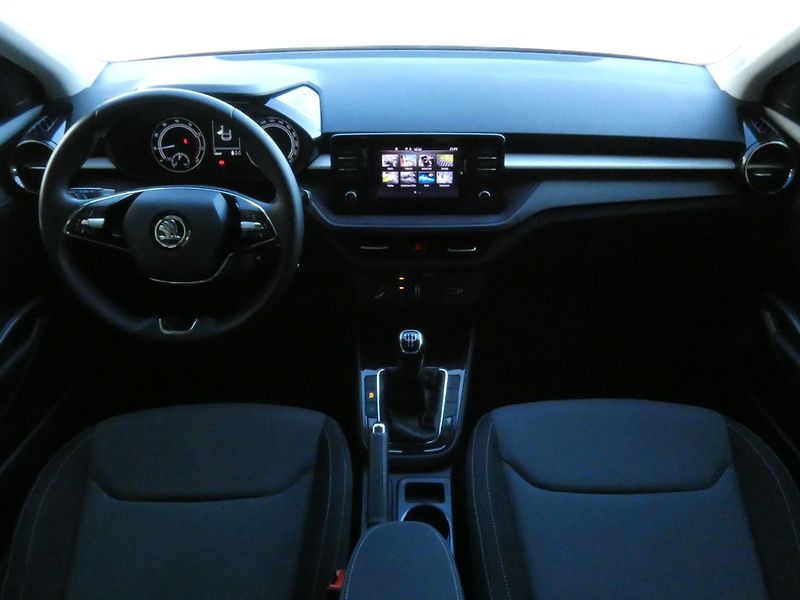 Škoda Fabia IV AmbitionPlus 1.0 TSI /70kW - fotka 15 z 29