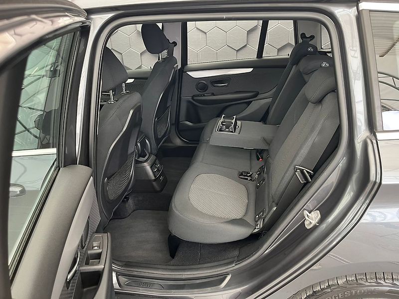 BMW Řada 2 218d GT Advantage 110KW - fotka 27 z 80