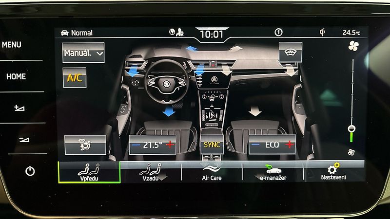 Škoda Superb 1.4 TSI iV DSG L&K Combi - fotka 31 z 37