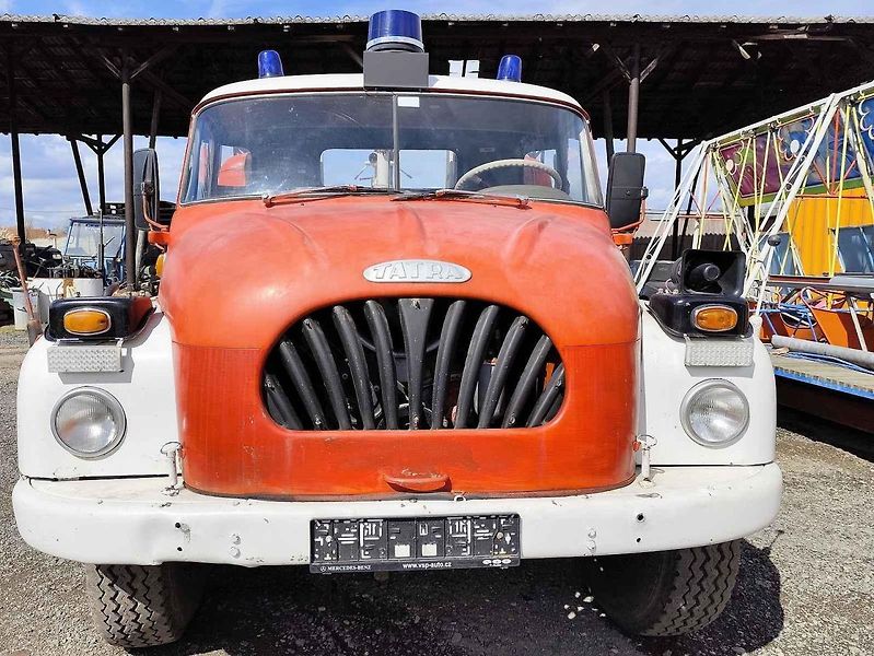 Brněnský sběratel Lukáš Fajtl získal legendární hasičskou cisternu Tatra 138. I díky pomoci Deníku. Před čtrnácti dny auto přivezl do Brna.