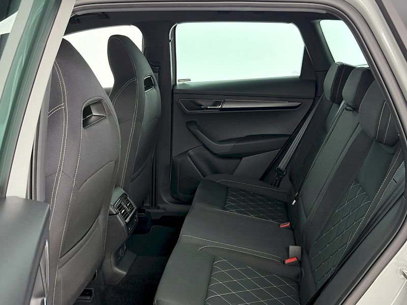 Škoda Karoq (2026) DSG 2.0 TDI 110 kW 4x4 Sportli - fotka 8 z 35