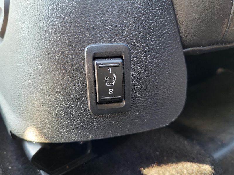 Škoda Superb II combi 2.0 TDi DSG ELEGANCE - fotka 20 z 42