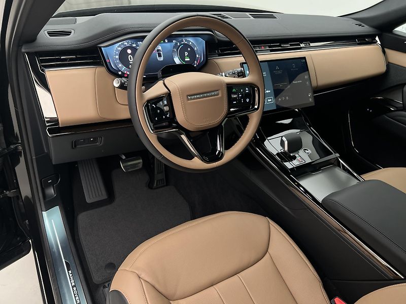 Land Rover Range Rover Sport (2026) P460e DYNAMIC SE AWD REZERVACE - fotka 31 z 48