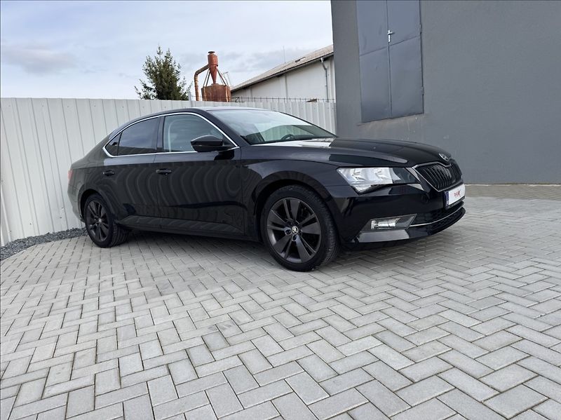 Škoda Superb 1,6 TDI Navi TZ park. kamera - fotografie inzerátu