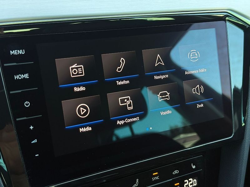 Volkswagen Passat 2.0TDI 110kW Elegance IQ Tažné - fotka 8 z 16